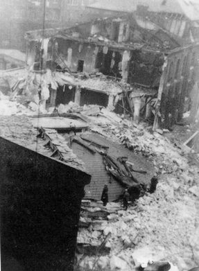 Aufnahme von 1938. Nach dem Pogrom und der anschließenden Sprengung liegt die Mainzer Hauptsynagoge in Schutt und Asche.