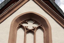 Bildergalerie St. Stephan Kreuz auf St. Stephan Detailaufnahme von St. Stephan