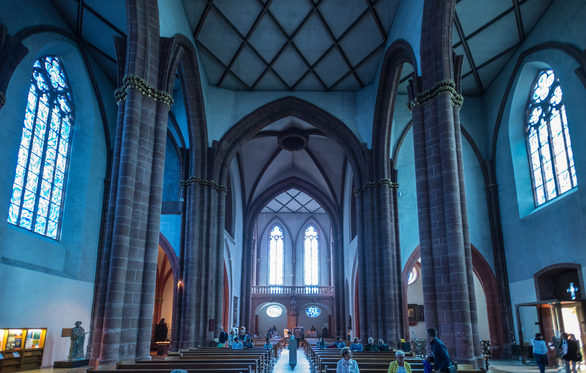 St. Stephan im blauen Licht